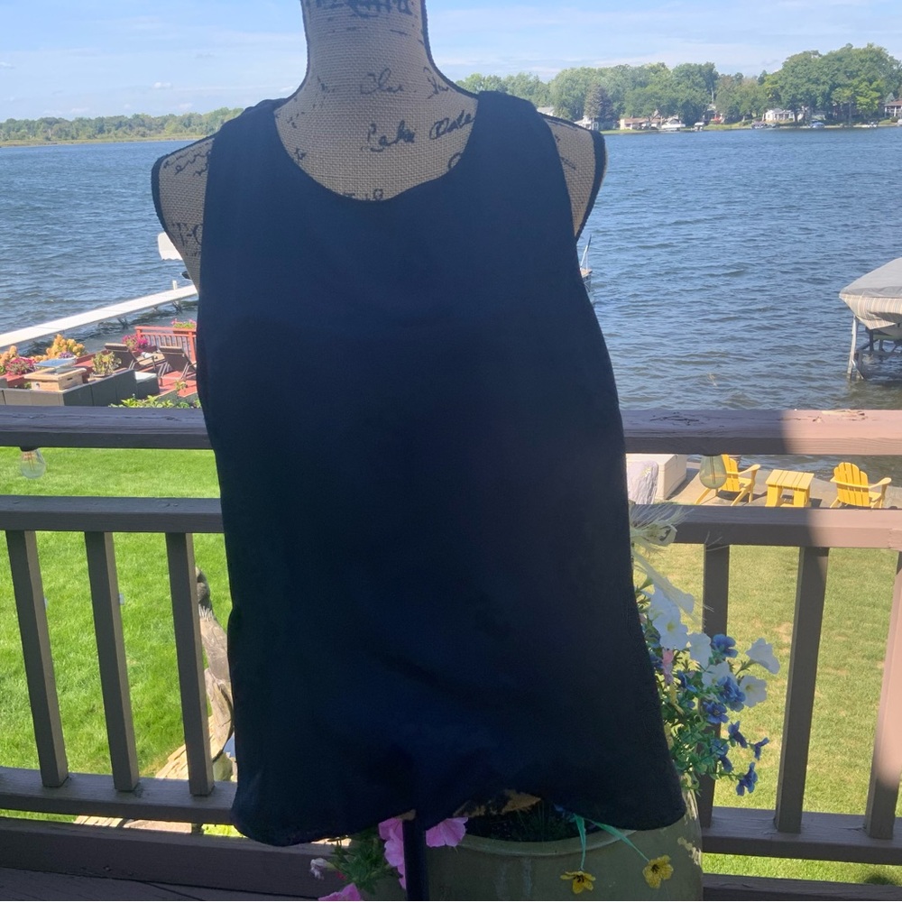 NWT!  Collective Concepts Edaline Back Detail Top Size Medium